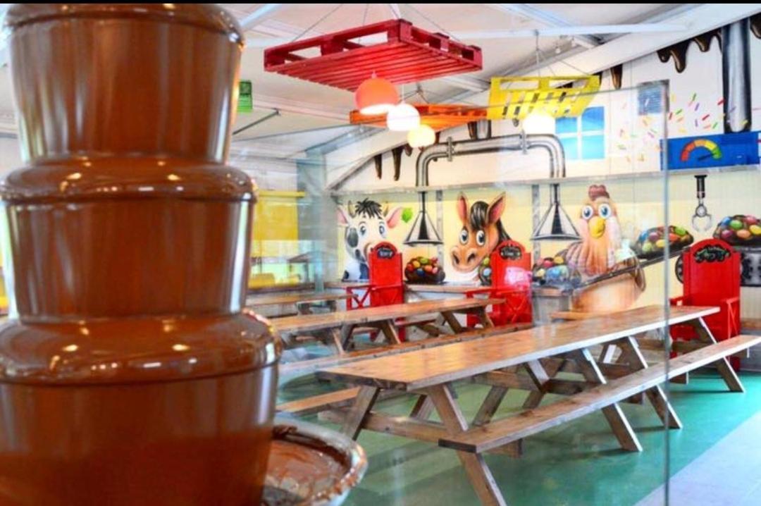 ホテル Leahys Pod Park コーク エクステリア 写真