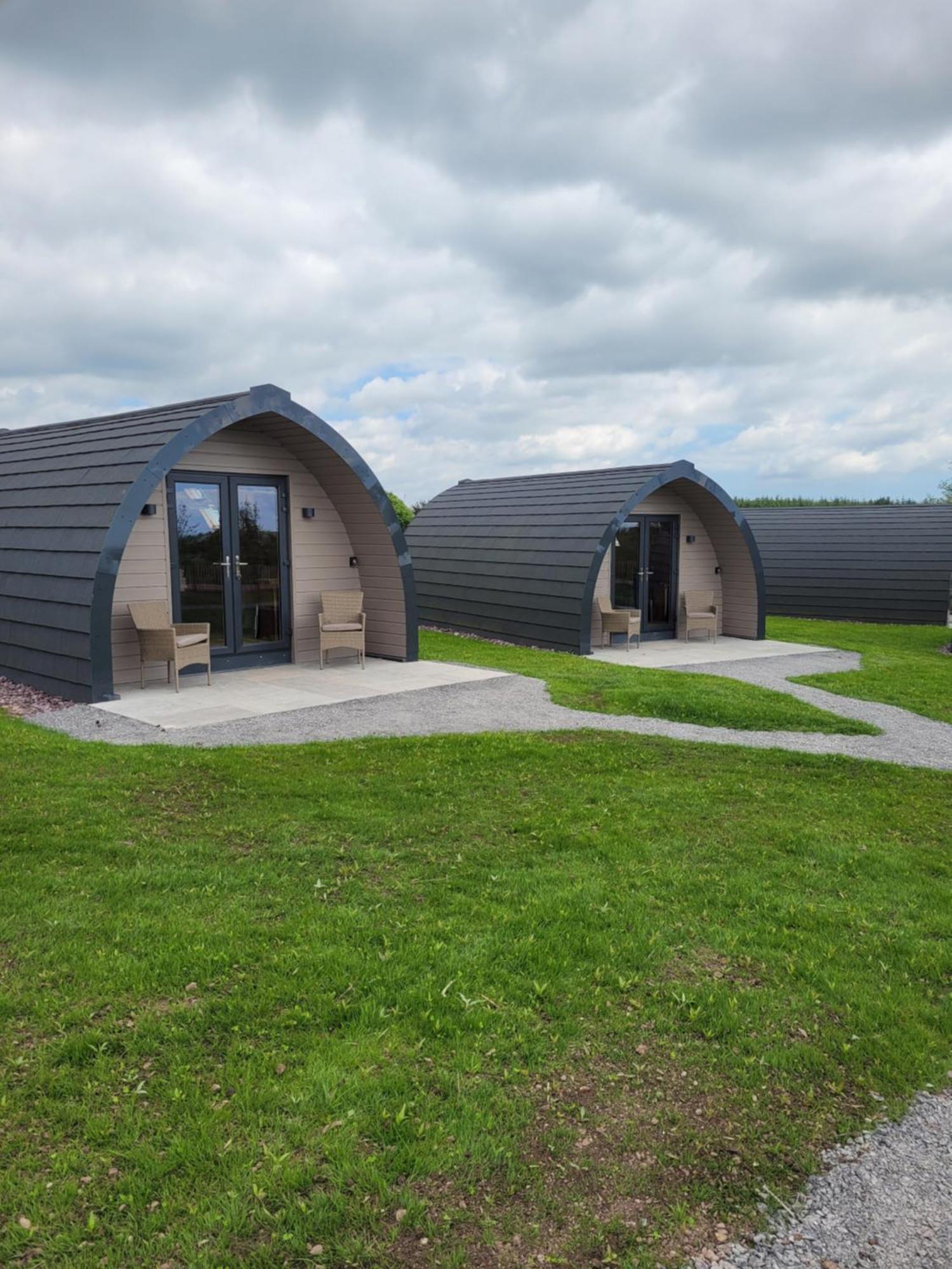 ホテル Leahys Pod Park コーク エクステリア 写真